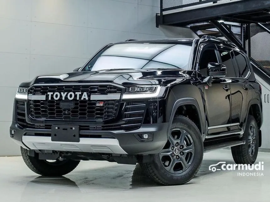 2024 Toyota Land Cruiser GR-S 70th Anniversary SUV