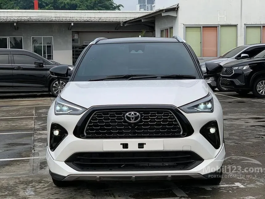 Jual Mobil Toyota Yaris Cross 2025 S HV with GR Parts Aero Pkg(Prem Clr) 1.5 di Jawa Barat Automatic SUV Putih Rp 320.000.000