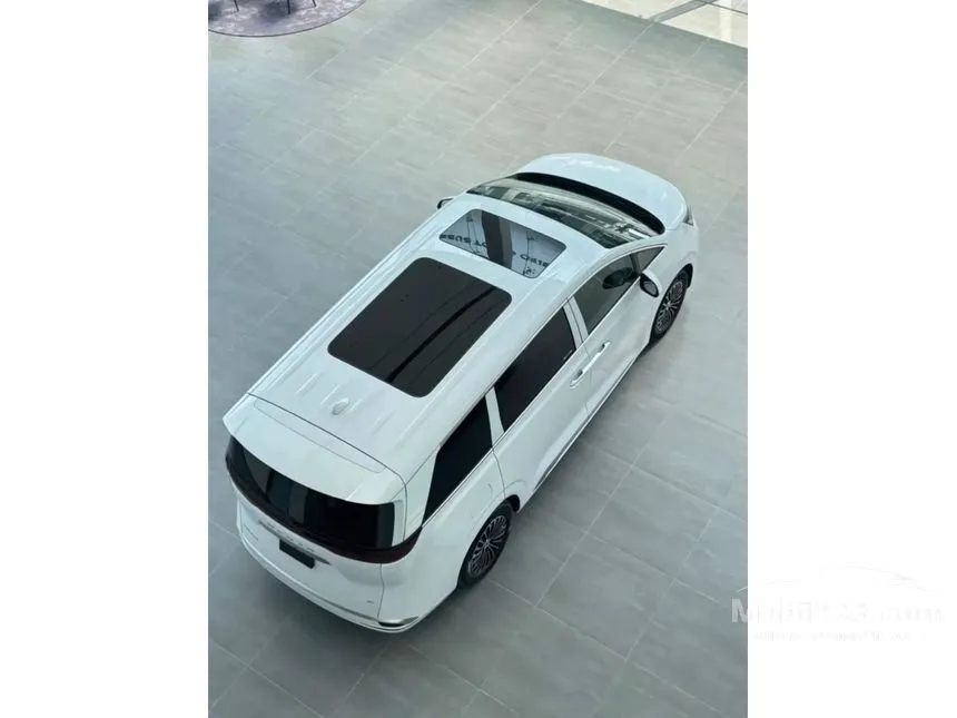 2025 Denza D9 Advanced MPV