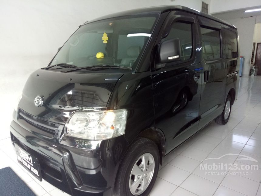 Jual Mobil Daihatsu Gran Max 2017 D 1.5 di Jawa Timur 