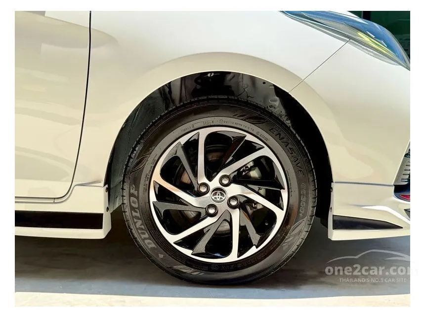 2021 Toyota YARIS Sport Hatchback