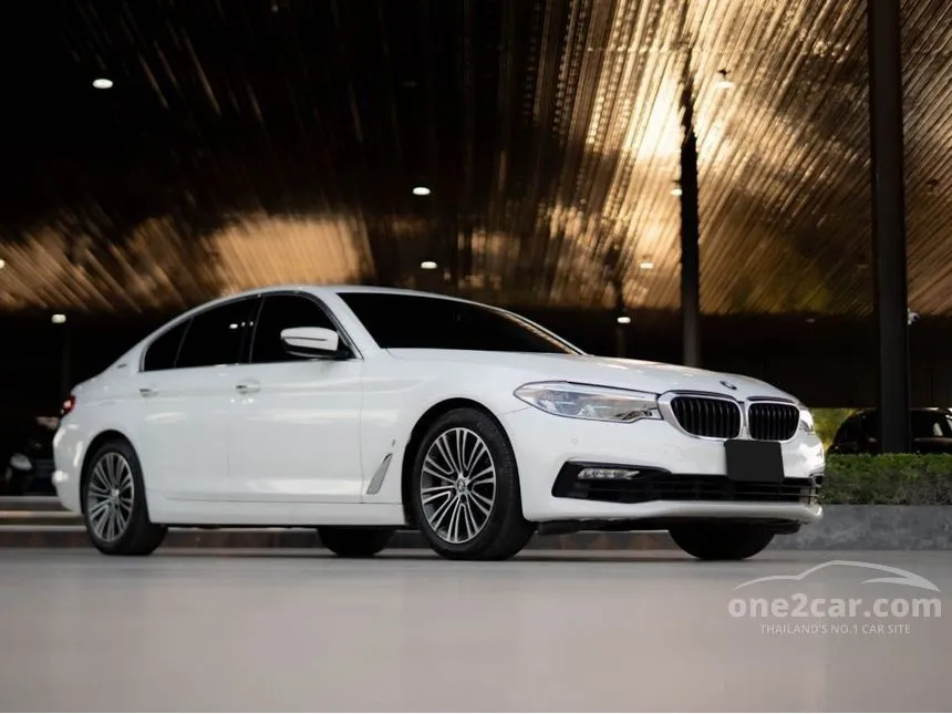 2019 BMW 530e Highline Sedan