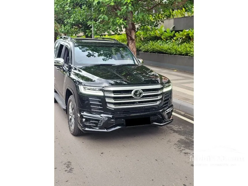 2024 Toyota Land Cruiser 300 VX-R SUV