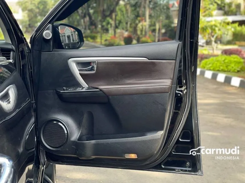 2020 Toyota Fortuner VRZ TRD 4X2 SUV