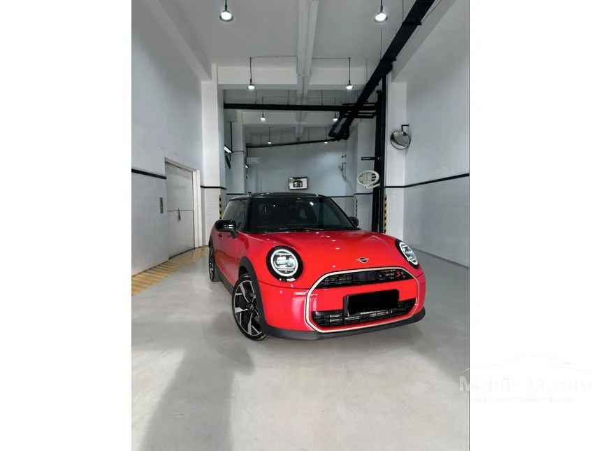 2025 MINI Cooper S 3 Door Hatchback