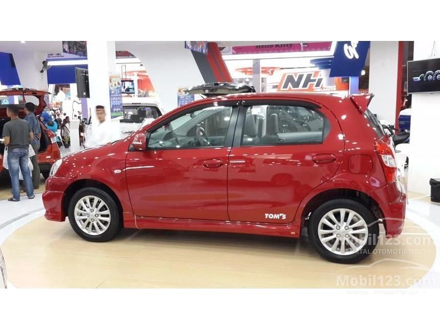 57 Koleksi Gambar Mobil Etios Valco Terbaik