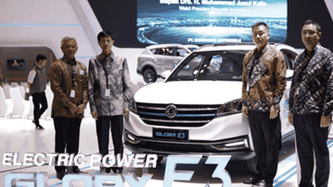 DFSK Unjuk Teknologi Mobil Listrik Lewat Glory E3 di GIIAS 2019