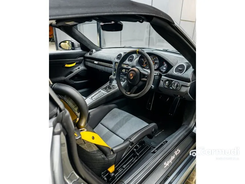 2025 Porsche 718 Spyder RS Convertible
