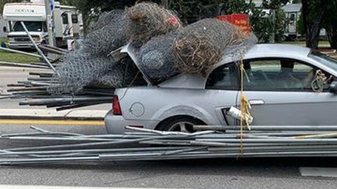 Parah, Muscle Car Eksotis Disiksa Alias Diperlakukan Seperti Carry Pick Up