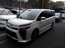 2017 Toyota Voxy 2.0 MPV Minivans Voxy Putih Auto2000 Bandung Setiabudi