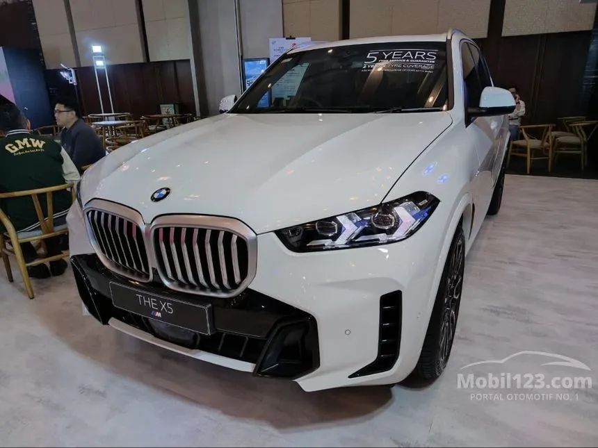Jual Mobil BMW X5 2024 xDrive40i xLine 3.0 di DKI Jakarta Automatic SUV Putih Rp 1.960.000.000