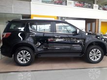 2018 Chevrolet Trailblazer 2.5 LTZ SUV-Promo Akhir Tahun Diskon Terbesar,Dp Termurah