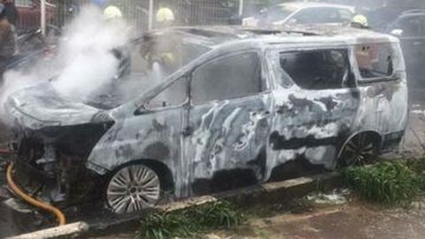 Waspadai Hal Ini Kalau Tidak Mau Mobil Terbakar