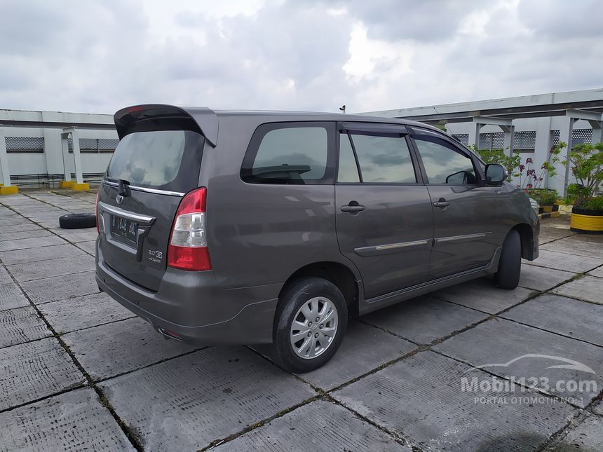 Jual Mobil  Toyota Kijang Innova  2011  G  Luxury  2 0 di DKI 