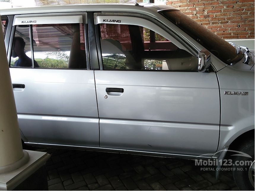 2001 Toyota Kijang LGX-D MPV