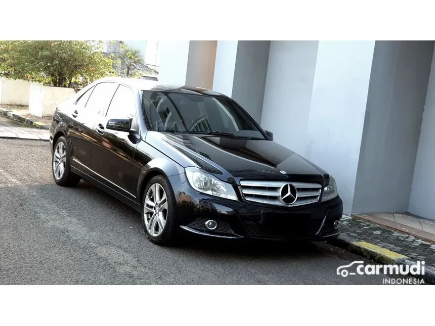 2013 Mercedes-Benz C200 CGI Sedan