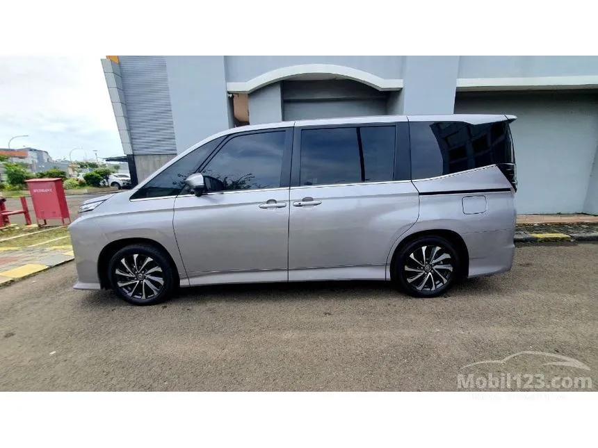 2024 Toyota Voxy (Non Premium Color) MPV