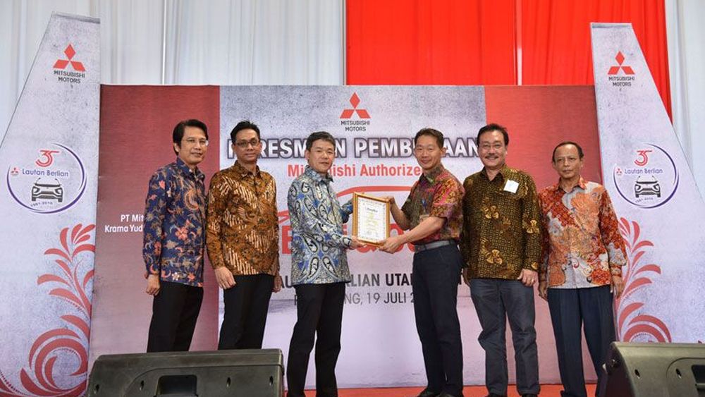 Sambut Small MPV Mitsubishi Resmikan Bodi Cat  di 