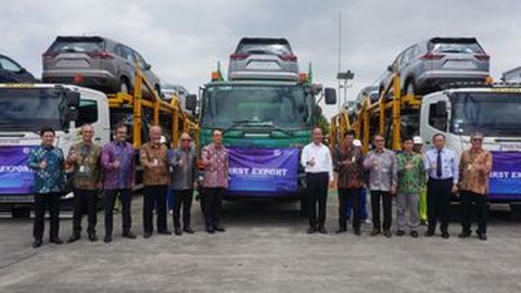 Sejarah! Toyota Kijang Innova Zenix Hybrid Rakitan Indonesia Mulai Diekspor