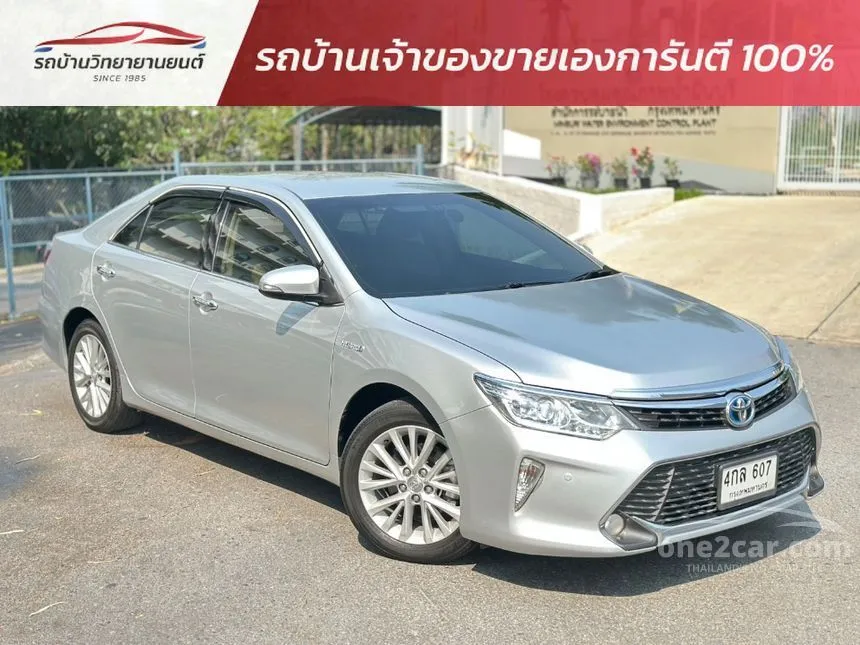 2015 Toyota CAMRY Hybrid Sedan