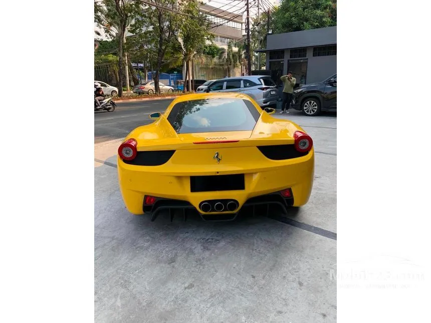2012 Ferrari 458 Italia Coupe