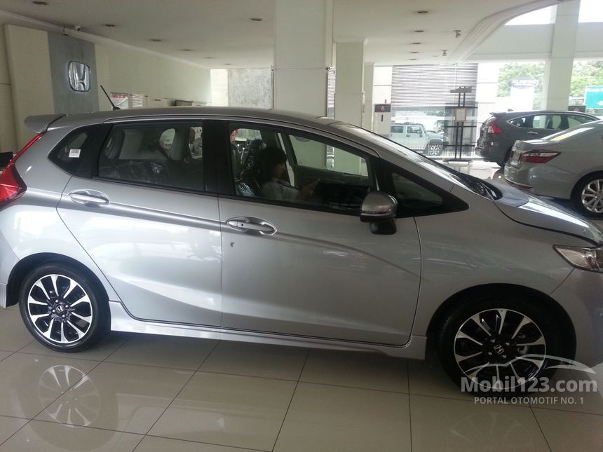 60 Gambar Mobil Honda Jazz Warna Silver HD Terbaik