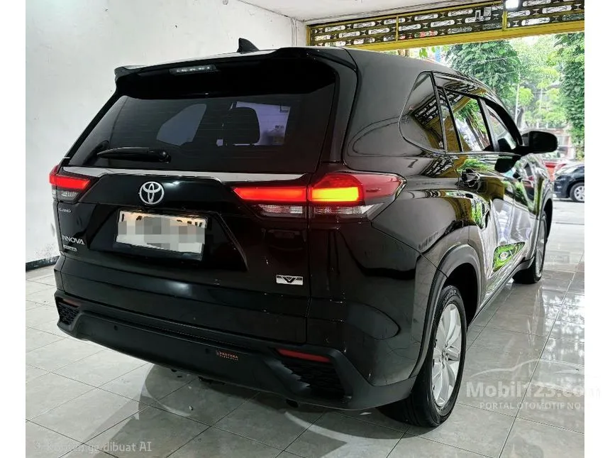 2023 Toyota Kijang Innova Zenix V (Premium Color) MPV