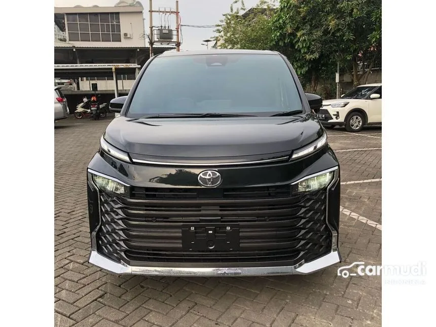 Jual Mobil Toyota Voxy 2023 2.0 di DKI Jakarta Automatic Van Wagon Hitam Rp 600.000.000