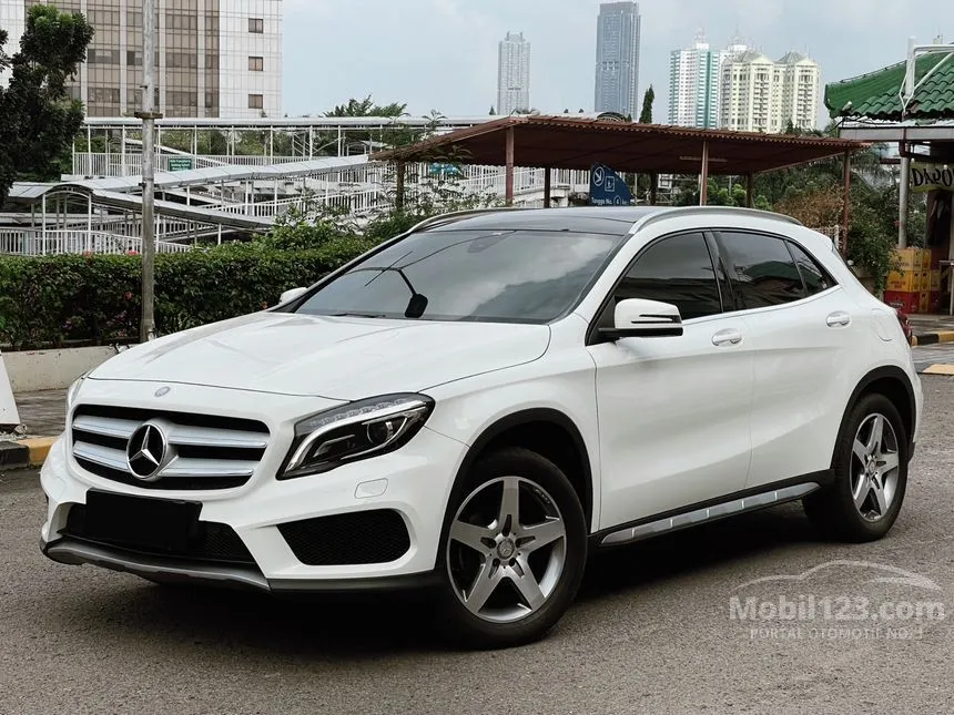 2016 Mercedes-Benz GLA200 Sport SUV