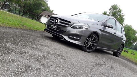 Review: 2017 Mercedes-Benz B200 – Practical With A Touch Of Sportiness