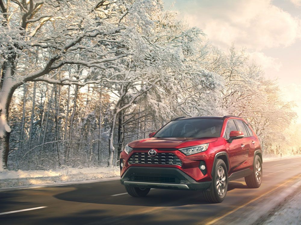 Toyota RAV4 Varian 3 Baris Kecil Kemungkinan untuk Diproduksi