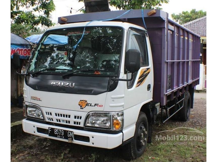 Jual Mobil  Isuzu  Elf  2014 4 6 di Jawa  Barat  Manual Trucks 