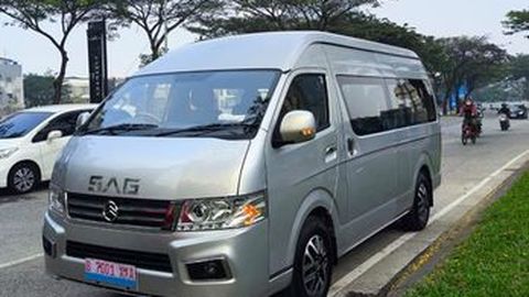 Umbar Spesifikasi, tapi Harga Minibus Listrik SAG Max Masih 