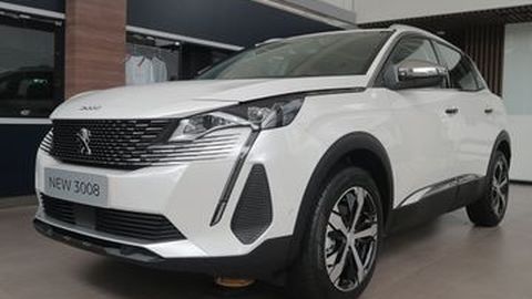 Peugeot 3008 dan 5008 Facelift Resmi Meluncur, Harga Mulai Rp590 Juta
