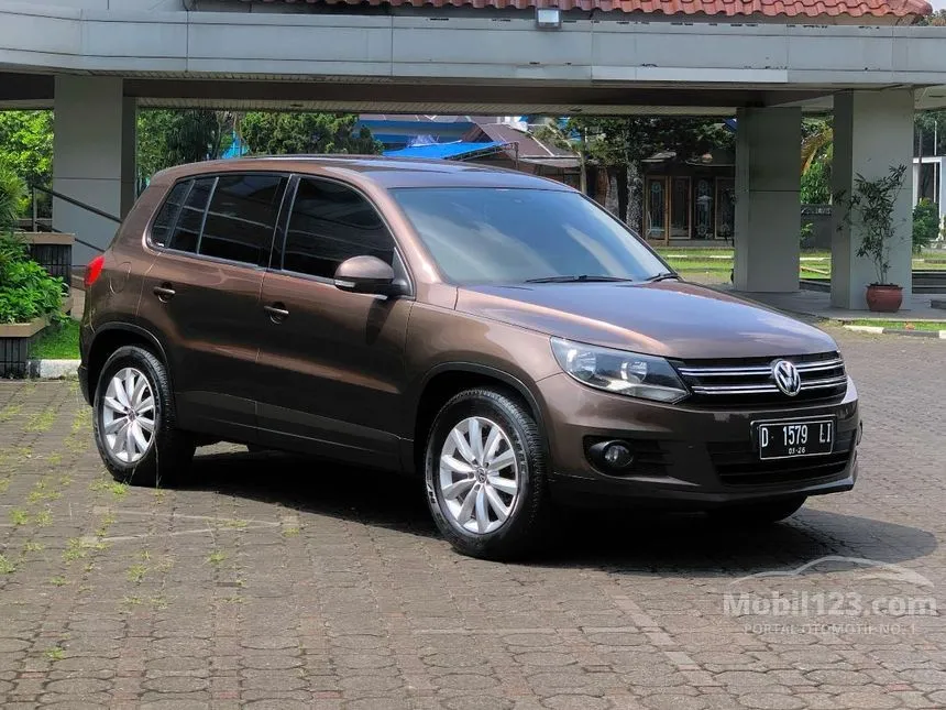 Jual Mobil Volkswagen Tiguan 2015 TSI 1.4 di Jawa Barat Automatic SUV Coklat Rp 179.000.000