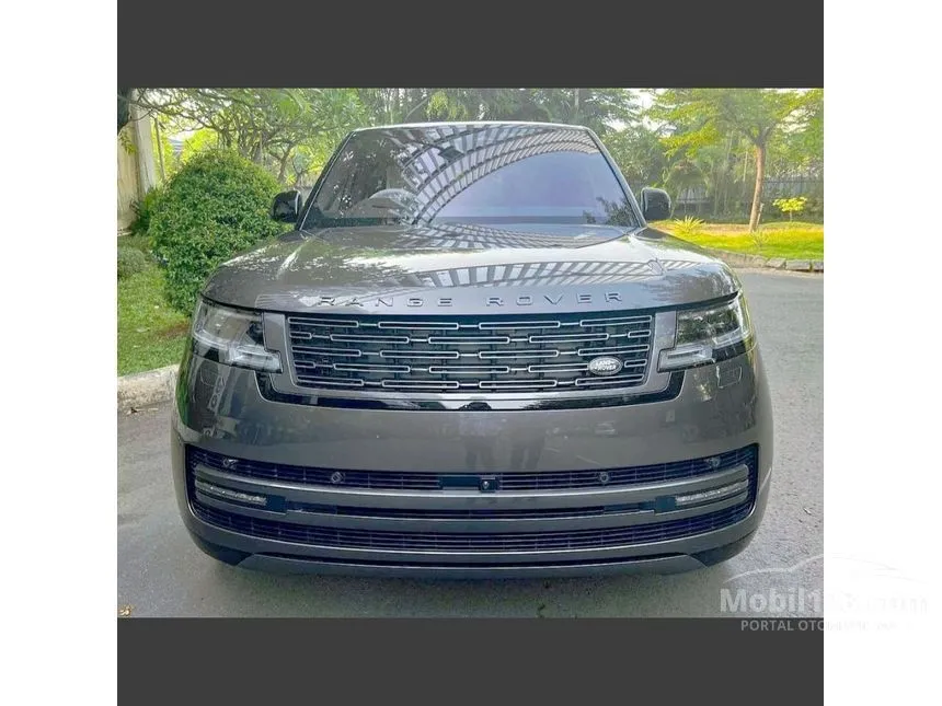 Jual Mobil Land Rover Range Rover 2023 LWB P400 Autobiography 3.0 di DKI Jakarta Automatic SUV Abu