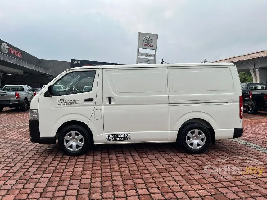 2022 Toyota Hiace Panel Van