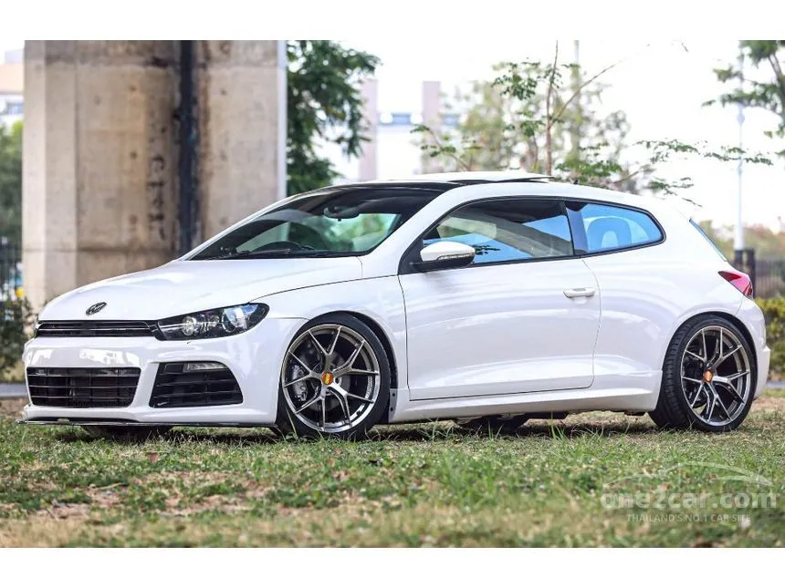2009 Volkswagen SCIROCCO R Hatchback