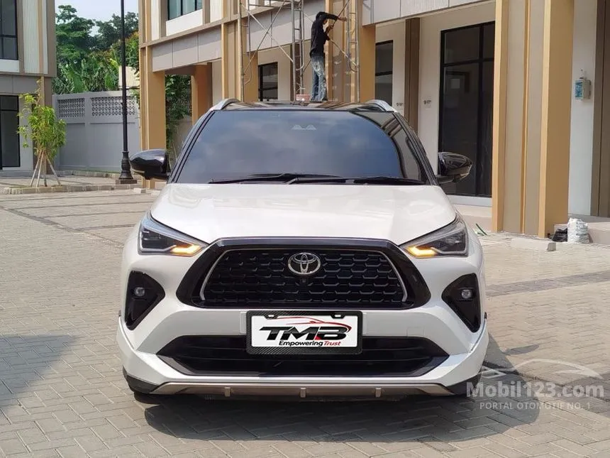 2023 Toyota Yaris Cross S HV with GR Parts Aero Pkg SUV