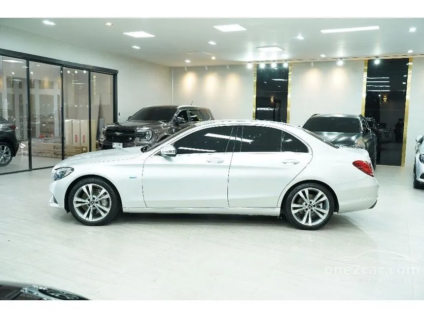 2018 Mercedes-Benz C350 e Avantgarde Sedan