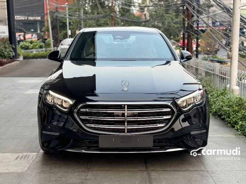 2025 Mercedes-Benz E200 Exclusive Line Sedan