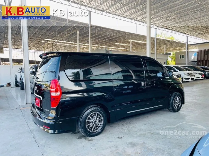 2022 Hyundai H-1 Elite Van