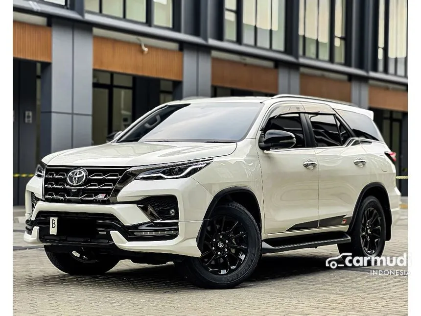 2022 Toyota Fortuner GR Sport 4X2 SUV