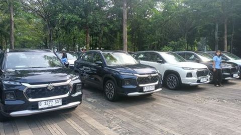 26 Suzuki Grand Vitara Pertama sudah Diserahkan ke Konsumen