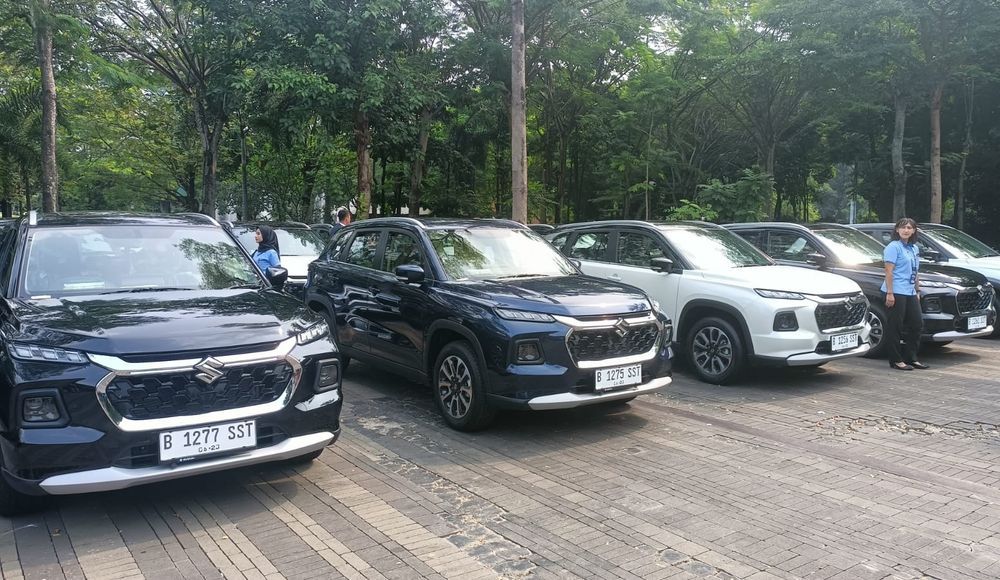 26 Suzuki Grand Vitara Pertama sudah Diserahkan ke Konsumen