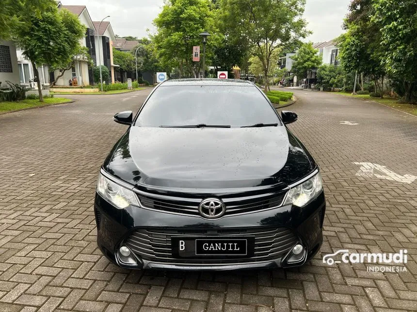 2015 Toyota Camry V Sedan