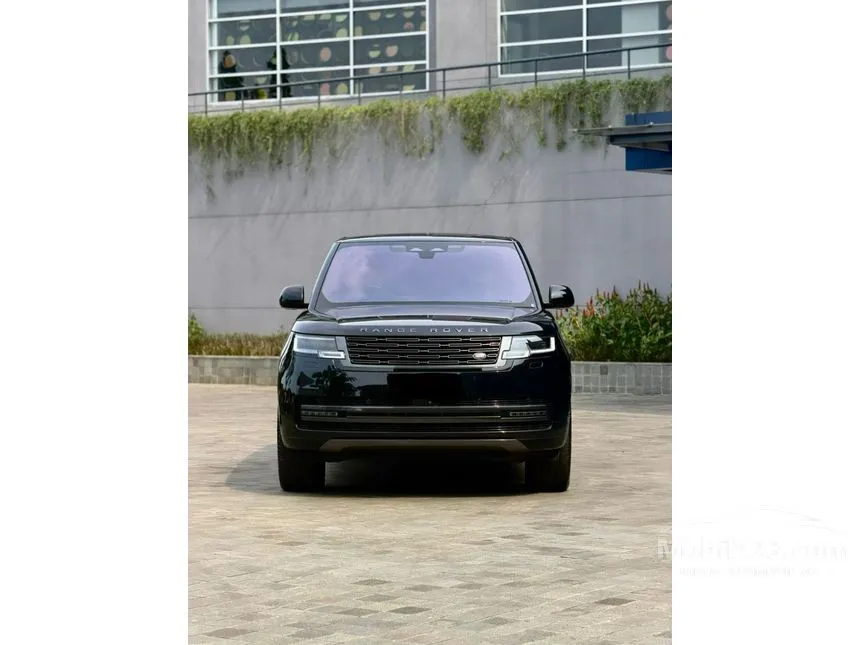 2023 Land Rover Range Rover Vogue PHEV P440e LWB SUV
