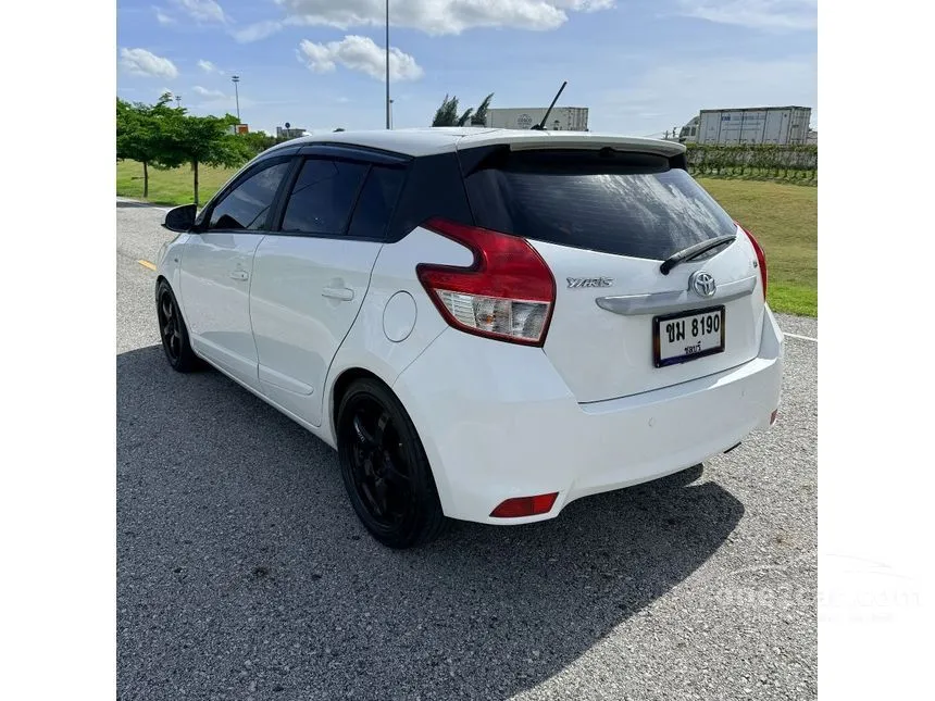 2014 Toyota YARIS E Hatchback