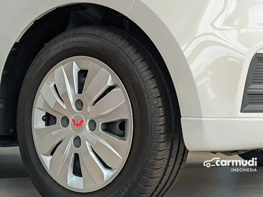 2024 Wuling Confero DB MPV