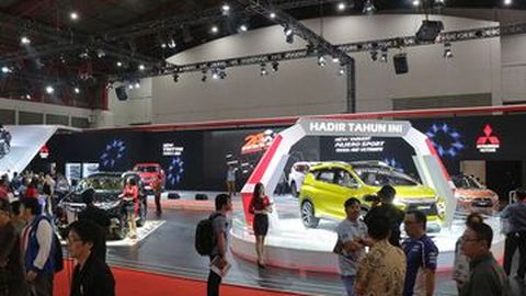 IIMS 2017, Banjir Hadiah di Booth Mitsubishi